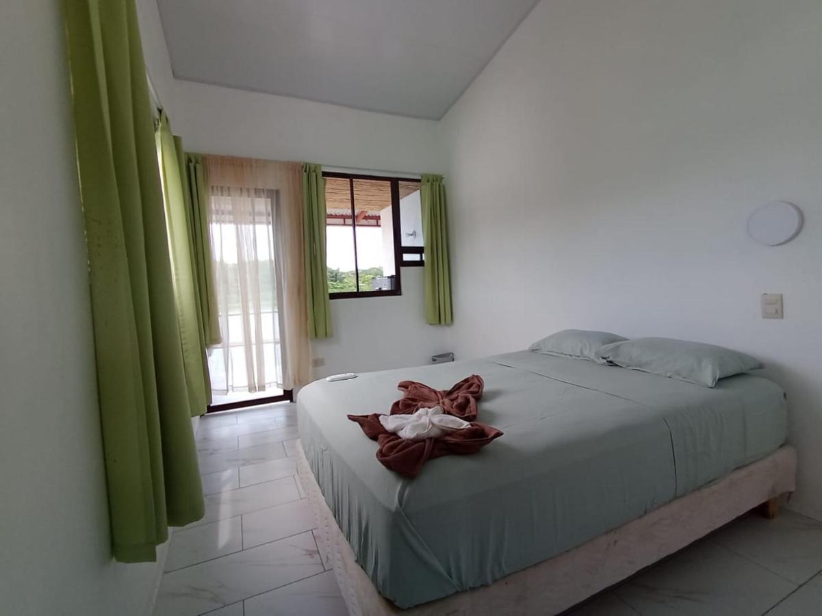 Hotel Pura Natura Riverside Тортугеро Екстериор снимка