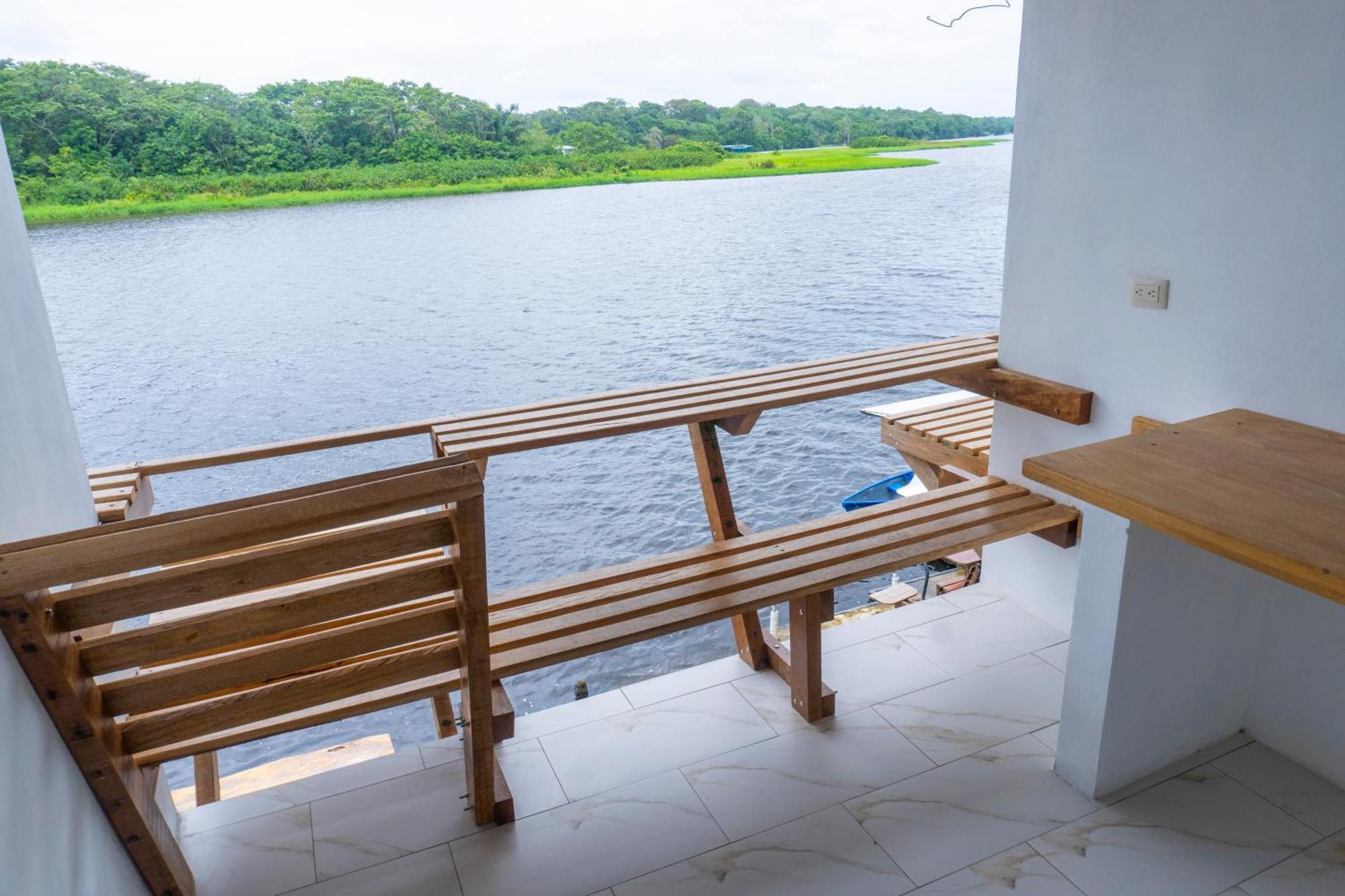 Hotel Pura Natura Riverside Тортугеро Екстериор снимка