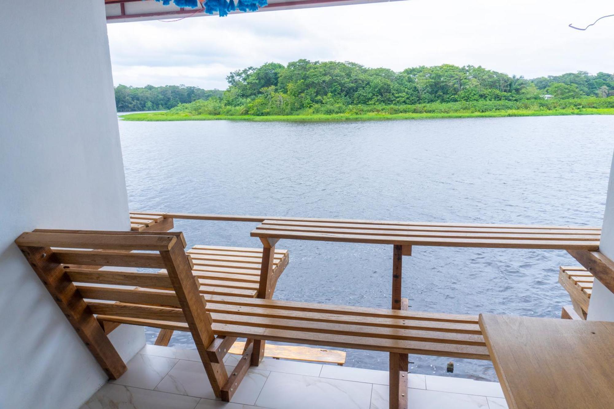 Hotel Pura Natura Riverside Тортугеро Екстериор снимка