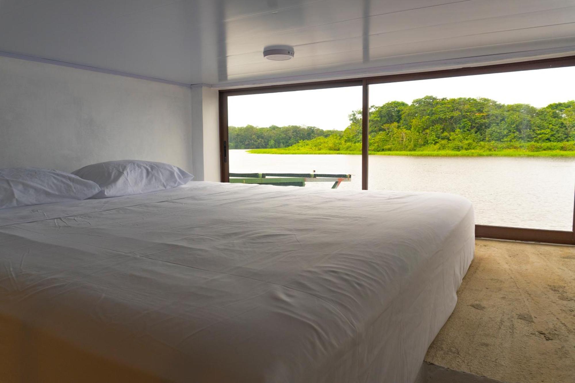 Hotel Pura Natura Riverside Тортугеро Екстериор снимка
