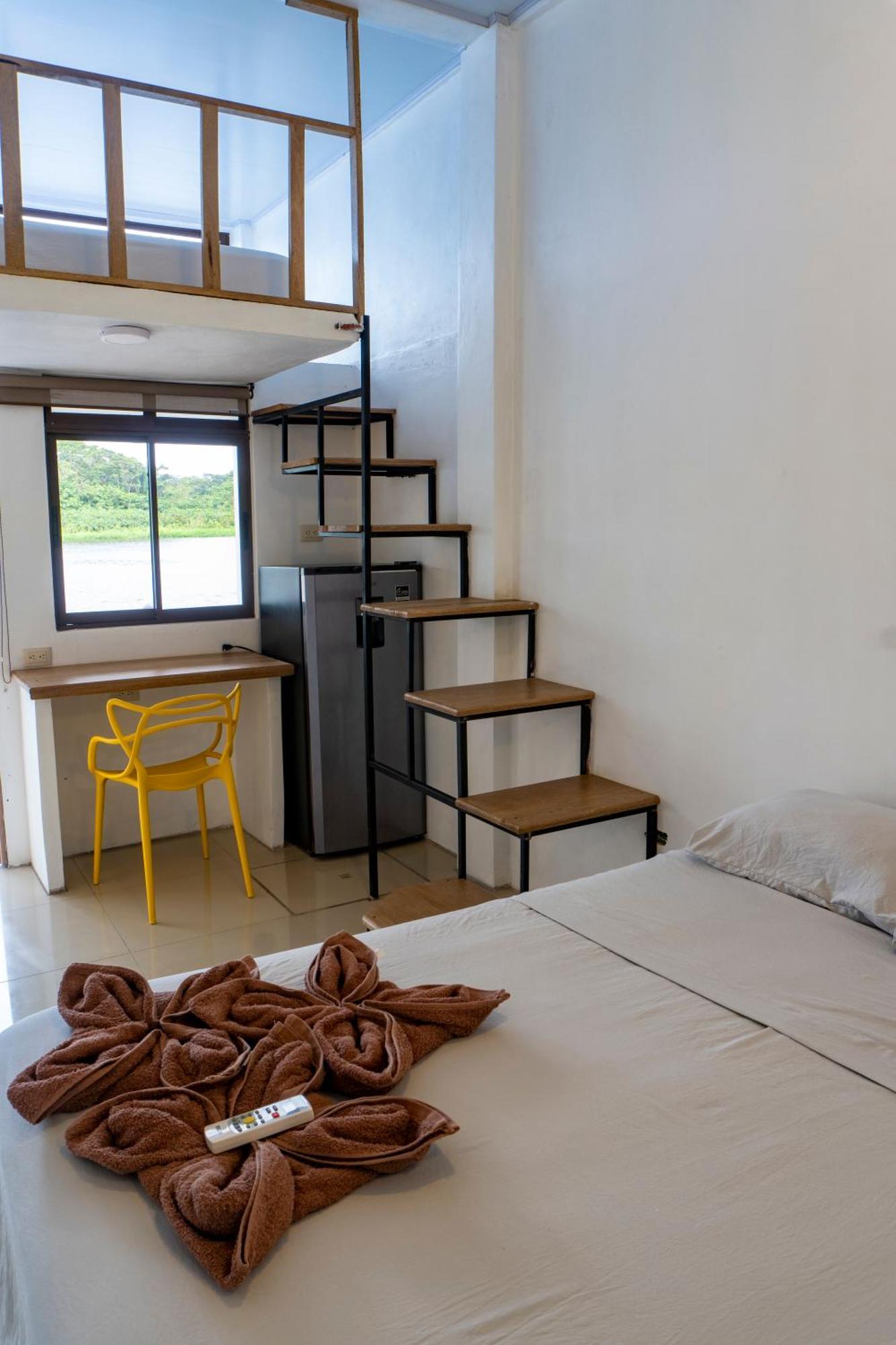 Hotel Pura Natura Riverside Тортугеро Екстериор снимка