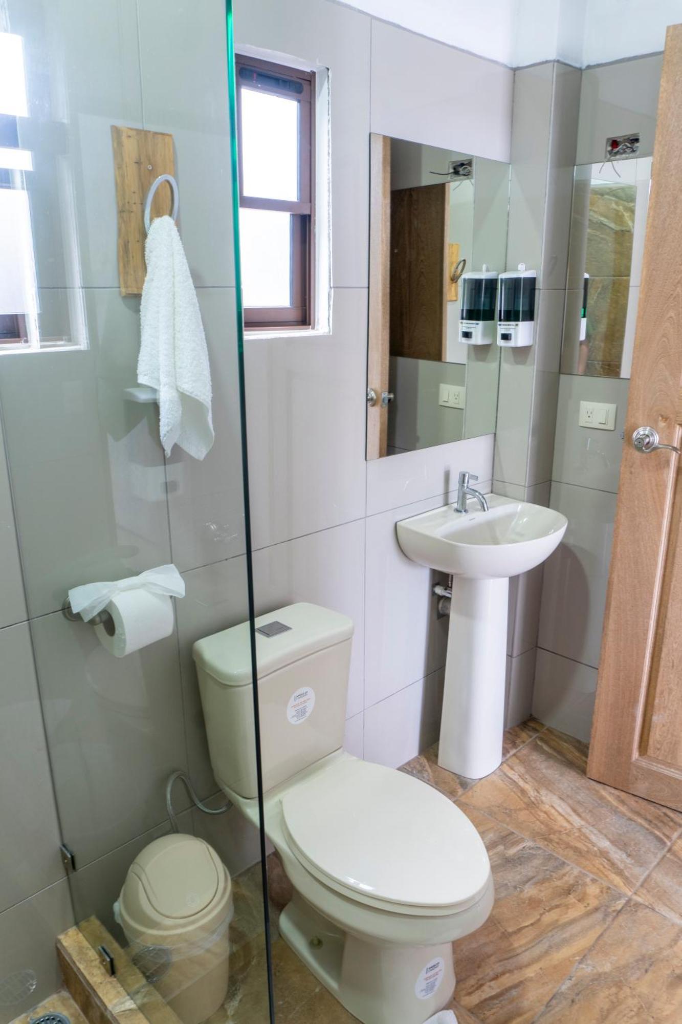 Hotel Pura Natura Riverside Тортугеро Екстериор снимка