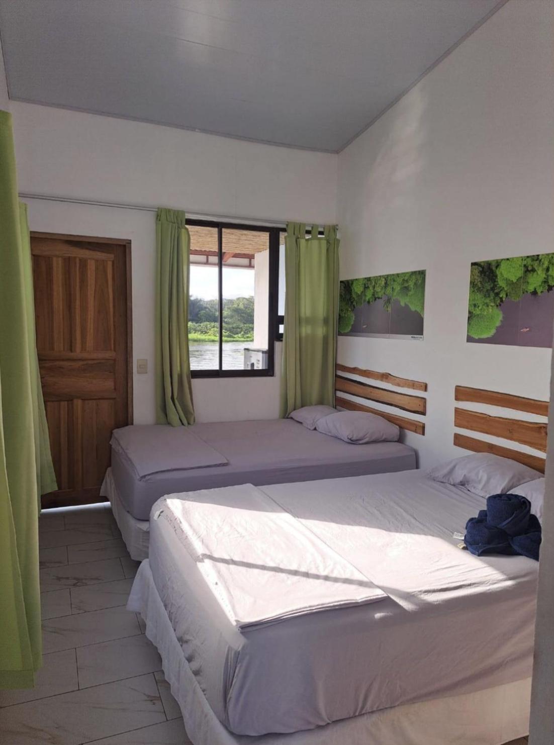 Hotel Pura Natura Riverside Тортугеро Екстериор снимка