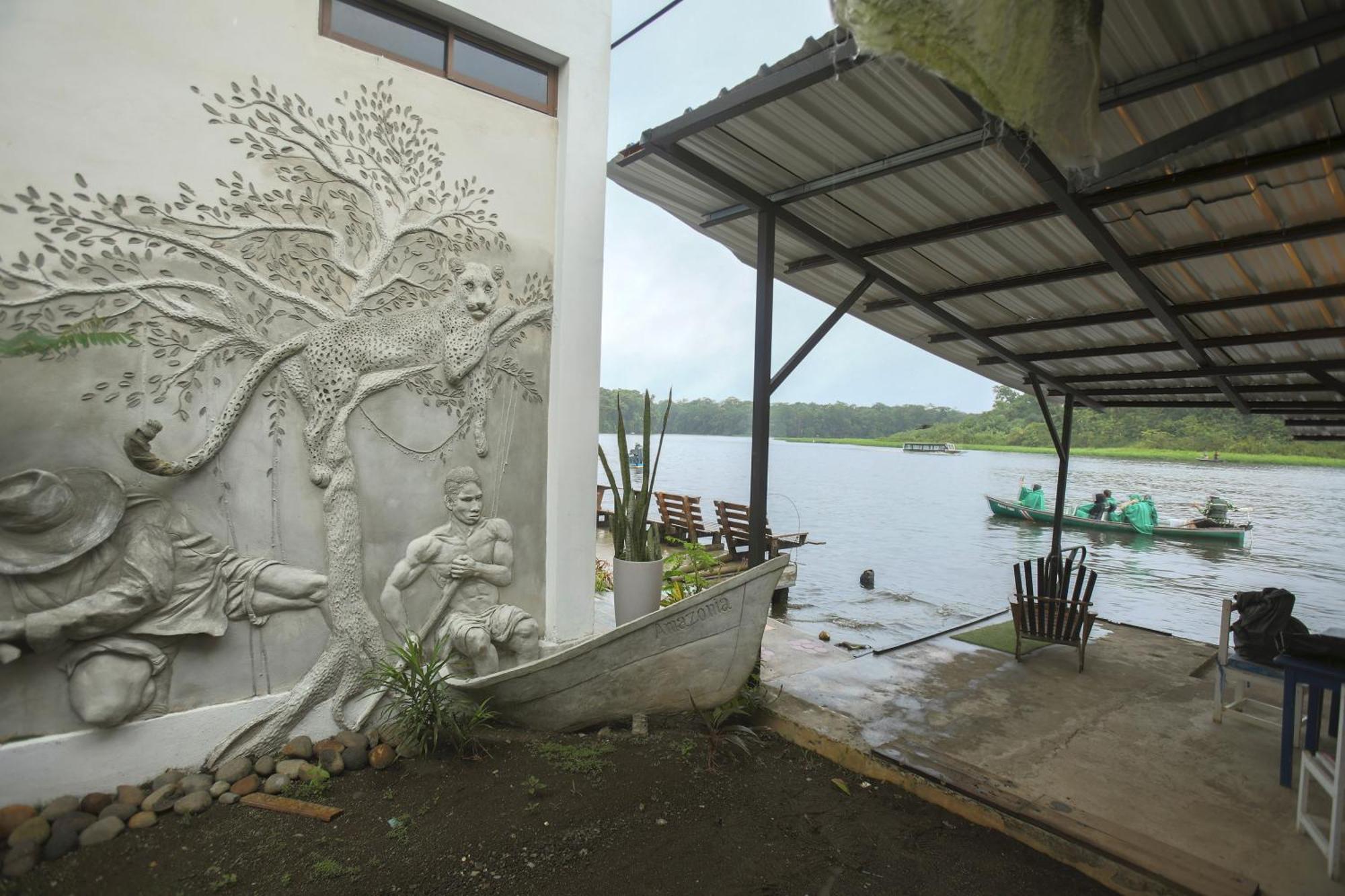 Hotel Pura Natura Riverside Тортугеро Екстериор снимка